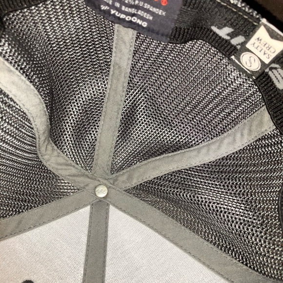 Salty Crew Charcoal Trucker Hat flex fix - Picture 3 of 4